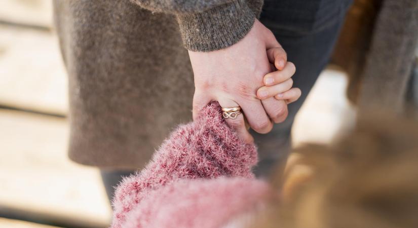 Nagy fordulat az örökbefogadásban, ezek a szabályok változnak 2026-tól