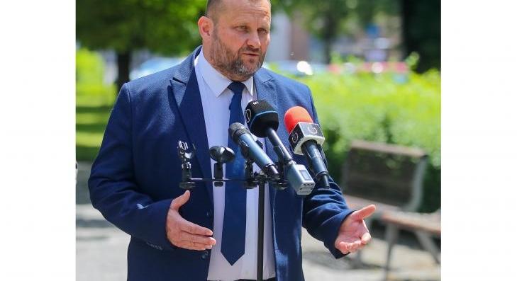 Bedobta a törülközőt a Jobbik képviselőjelöltje 