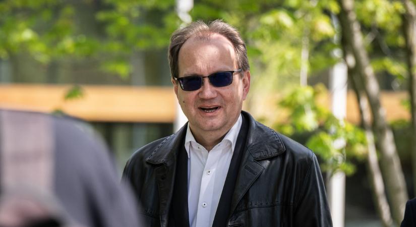 Hoppál Péter feljelentette a Tisza Párt egyik jelöltjét, mert azt állította, szavazatokat vesz kajáért cserébe