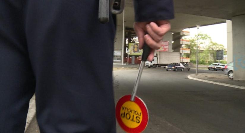 Három diák is megsérült közlekedési balesetben a szabadkai Egészségügyi Középiskolánál