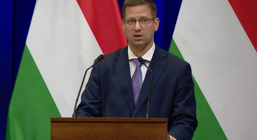 Gulyás Gergely szerint az, hogy az amerikaikkal jó viszonyban vagyunk, cáfolja a vádakat az oroszokhoz való lojalitásról