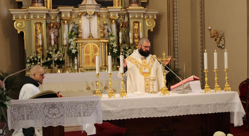 A húsvéti misztérium fényében: Nyitrán is Esterházy János boldoggá avatásáért imádkoztak