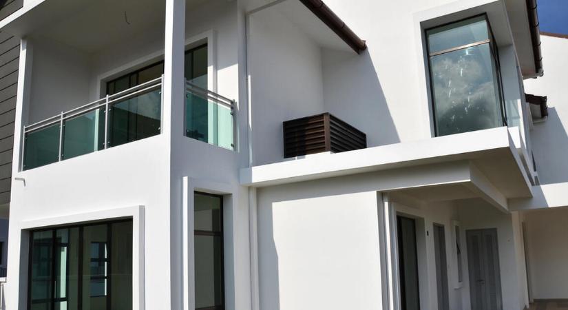 Egyelőre fütyülnek a bankok az újépítésű lakásokkal kapcsolatos egy hónapos kormányrendeletre