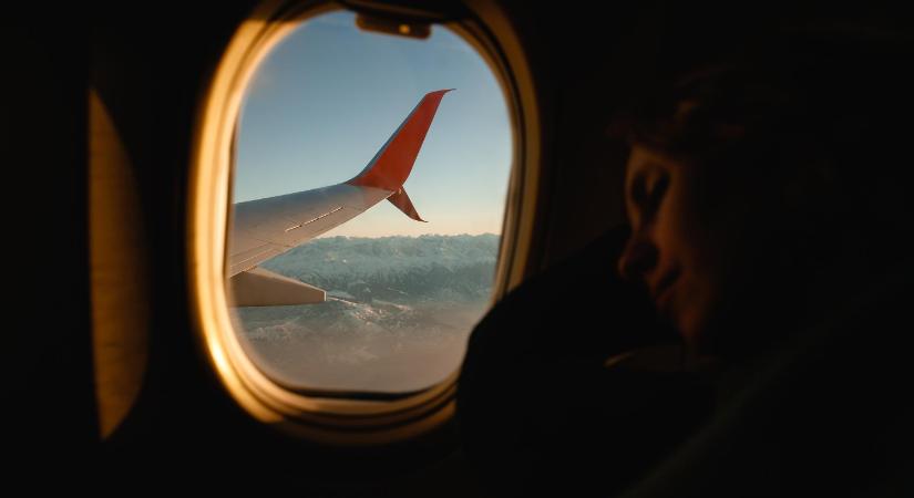 Mikor telefonálhatunk végre repüléskor az égből?