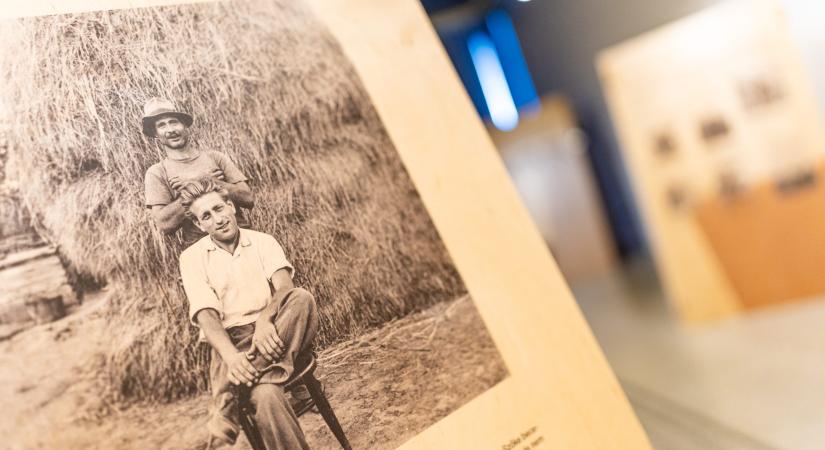 „Nem képek, hanem találkozások” – egy kiállítás, amely lebontja az előítéleteket