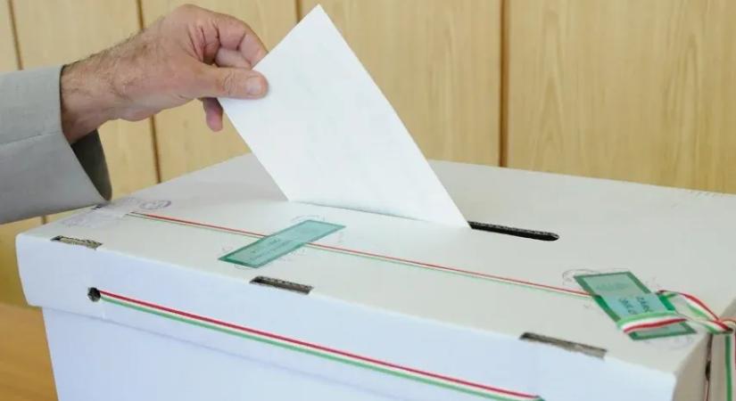Ha szoros lesz az eredmény, akár a következő szombatig is várni kellhet a szavazás eredményére