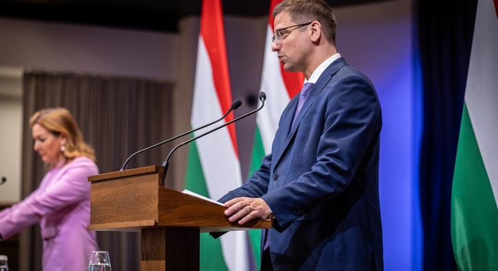 Gulyás Gergely az Indexnek: Minimum egy szlovák vagy magyar szakembert meg kellett volna hívni