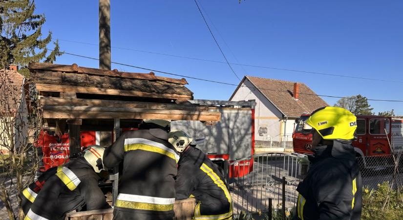 Fejjel zuhant a tíz méter mély kútba, alig tudták megmenteni