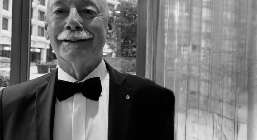 Elhunyt Sugár S. András