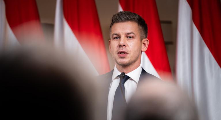 Magyar Péter reagált a róla kiszivárgott hangfelvételre, Orbán Viktor fiát emlegeti, és egy isteni sugallatot