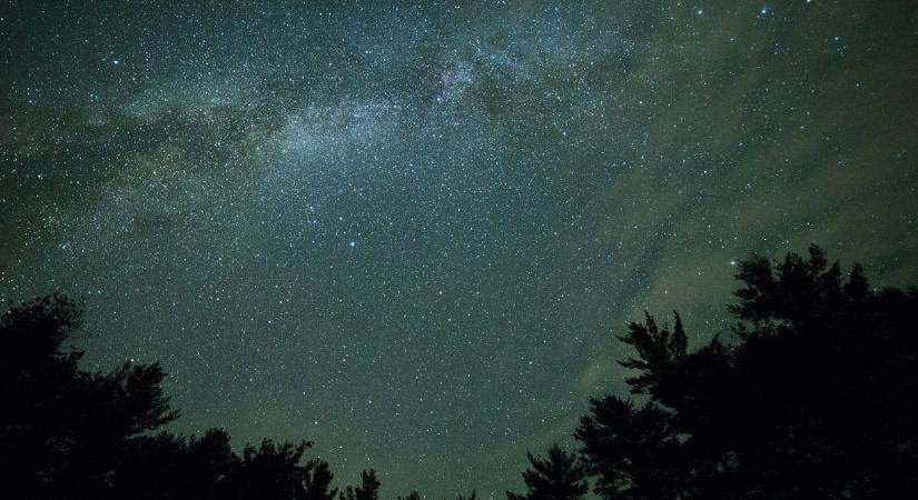 Április közepén ritka égi jelenség jön, ekkor lesz látható az üstökös