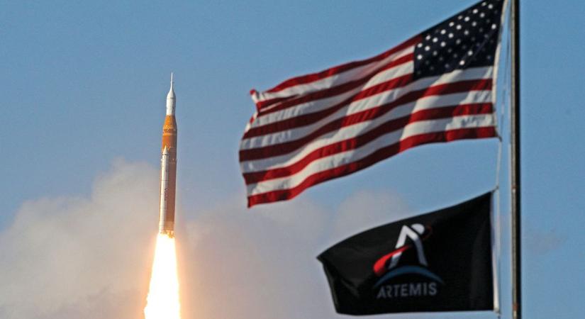 Több mint ötven év után visszatér az emberiség a mély űrbe – a végső célj az állandó holdbázis megteremtése