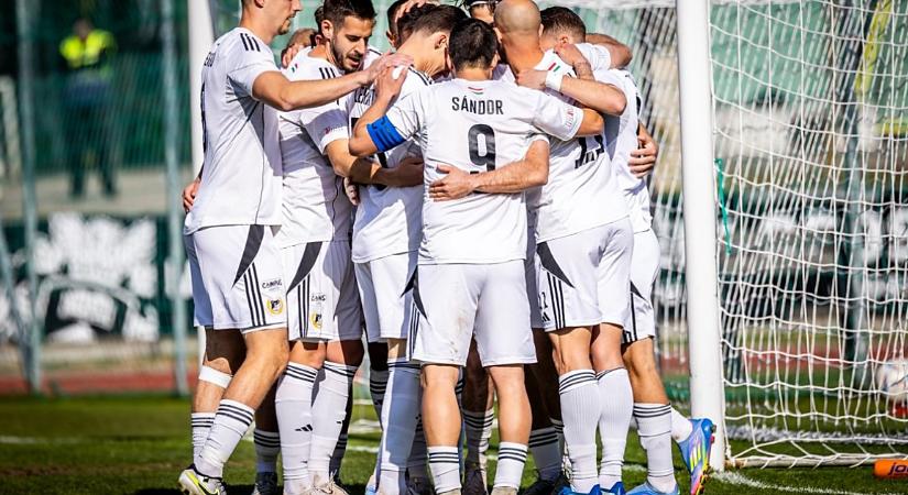 Labdarúgó NB III: Gödöllőre látogat a DEAC, az Eger csapatát fogadja a kis Loki