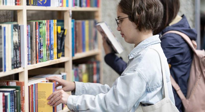 Egy hónap múlva kezdődik a Csíkszeredai Könyvvásár – Íme a meghívottak