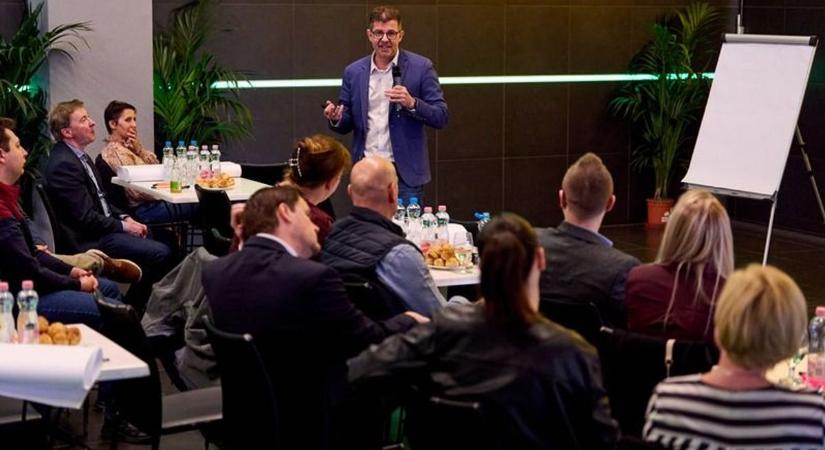 Okos egyetem születik? Debreceni hallgatók az energiapazarlás ellen terveztek megoldásokat