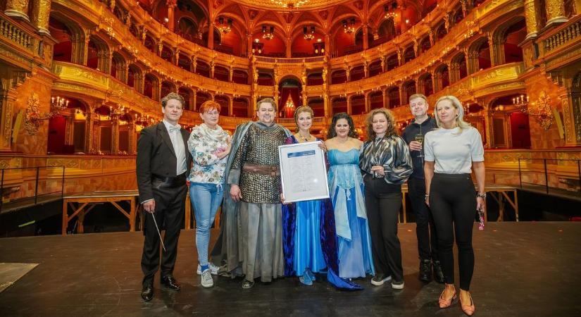 25 éves jubileumát ünnepli a debreceni operasztár