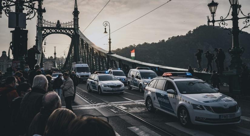 Azonnali közleményt adott ki a rendőrség a vasárnap miatt – közeleg a nap