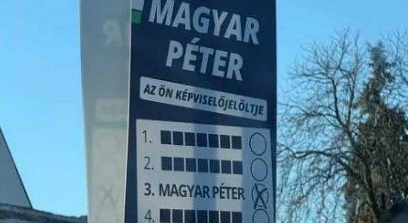 Lefoglalta a rendőrség három, Vas 02-ben induló képviselőjelölt ajánlóíveit