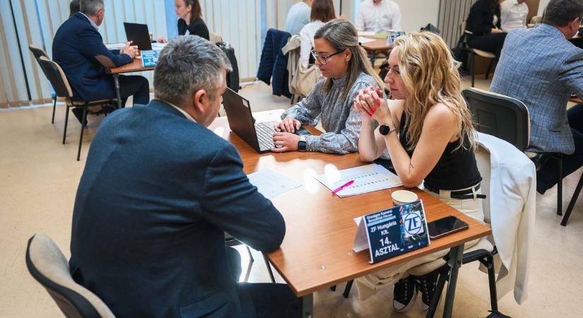 Villámtárgyalások százai az üzlet reményében Egerben