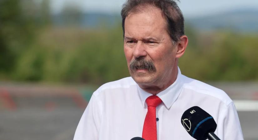 Sátoraljaújhely fideszes polgármestere felszólította Wáberert, hogy mondjon le a tisztségeiről