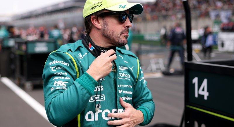 Alonso kis híján a pápamobil sofőrje lett