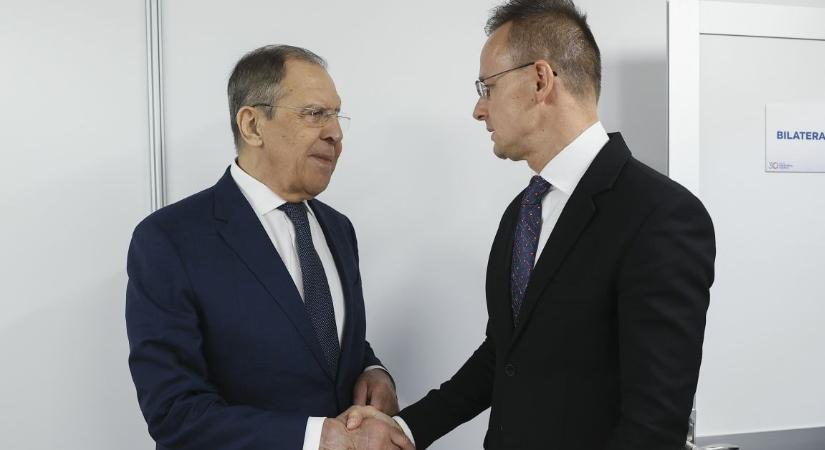 Magyarország aktívan az EU és minden polgára biztonsága és érdekei ellen dolgozik