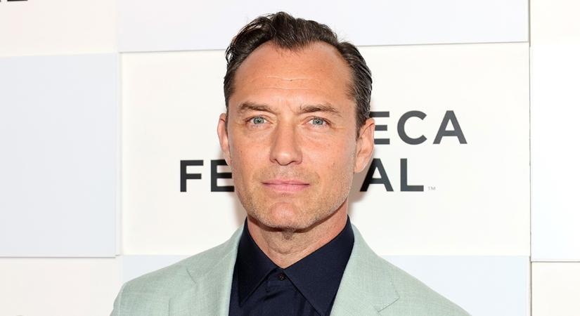 Jude Law lánya igazi bombázó – Így néz ki a 25 éves Iris, aki igazi divatikonná vált