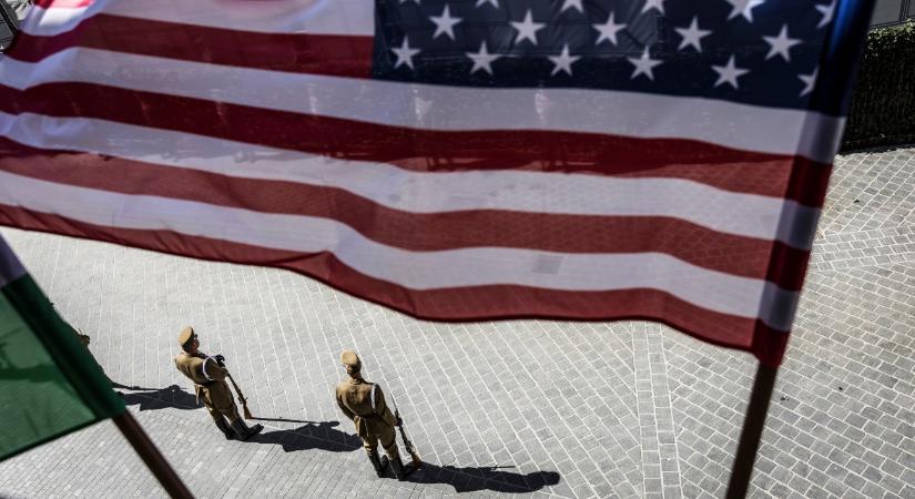 Akár egy hónapra is elegendő lehet az USA-tól vett olajmennyiségünk