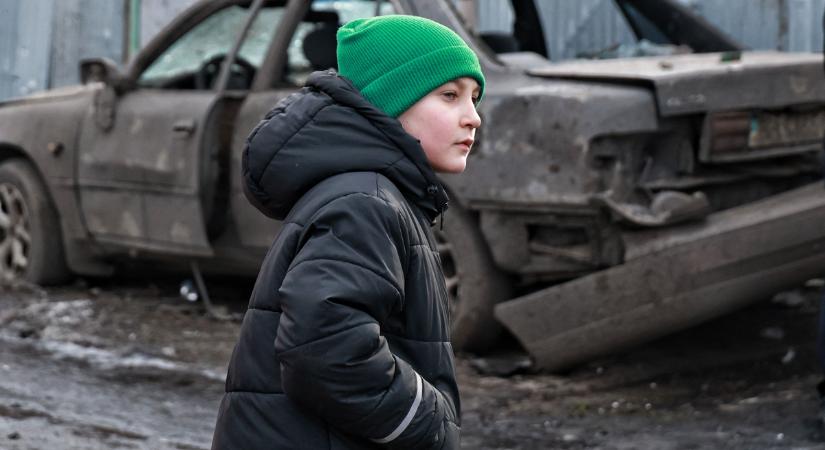 „Mikor megyünk haza?” – Óriási terhet jelent a háború a gyermekeknek