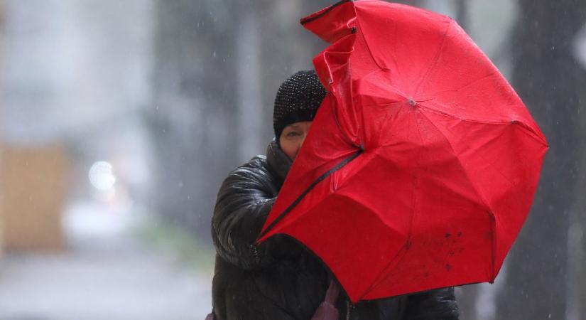 Kemény fagyot hoz a pénteki időjárás, változást jelentettek be a választás napjára - Esőben megyünk a szavazókörbe?