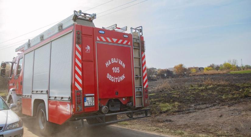Teljesen kigyulladt egy teherautó Hajdú-Biharban!