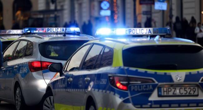 Lengyelországban két férfi bozótvágó késsel támadt ukránokra