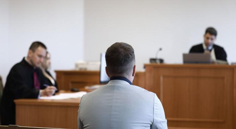 Elsőfokon 7 év börtönt kapott a győri énekes - Újra bűnügyi felügyeletbe kerülhet Fekete Dávid