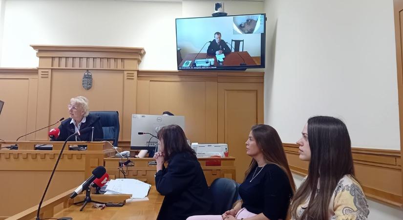 Brutálisan bántalmazta áldozatait, csákánynyéllel verte agyon a férfit, az ítélőtábla döntött a sorsáról