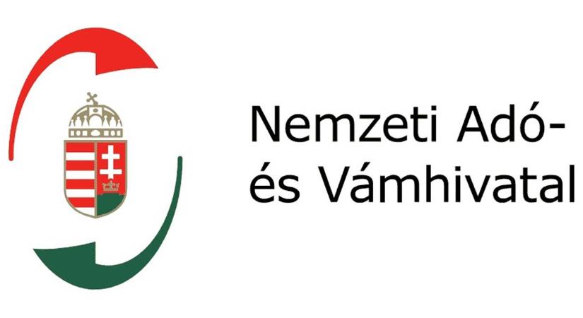 NAV: 60 ezer doboz csempészcigarettát találtak egy ukrán teherautóban