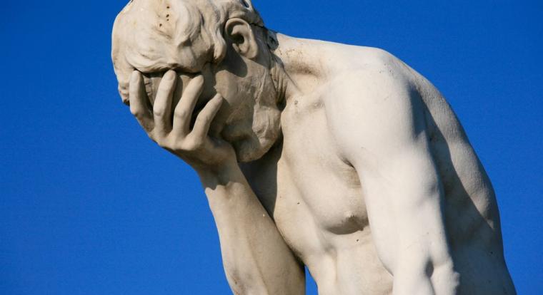 Reméljük, hogy Magyarország államtitkait valójában nem a Kurvaanyad1 és a Batman2013 jelszó védi