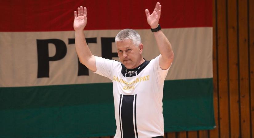 Túl nagy a tét: edzőt cserélt a kieső helyen álló pécsi csapat