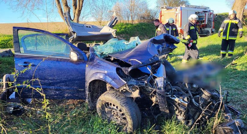 Brutális képek a húsvéti szorosadi balesetről