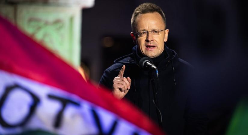 Zelenszkij kárpátaljai magyarokkal találkozott, Szijjártó kiakadt