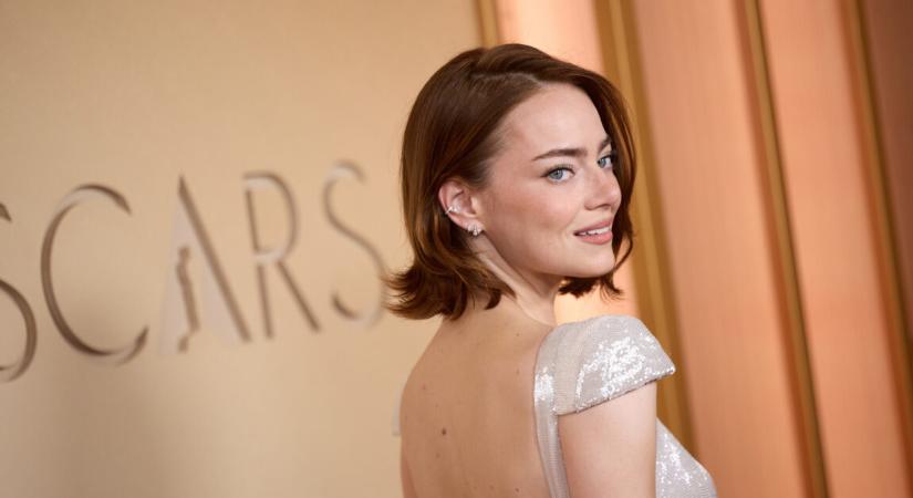 Elrabolt vezérigazgató és földönkívüliek – őrült sci-fi jön a Netflixre