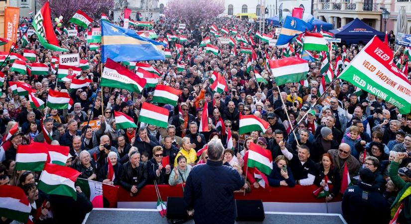 Debrecenben folytatja országjárását Orbán Viktor (élő)