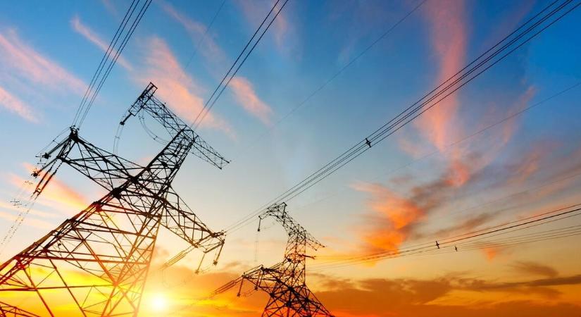 Nagyon megérné sok pénzt szórni a magyar lakosságnak