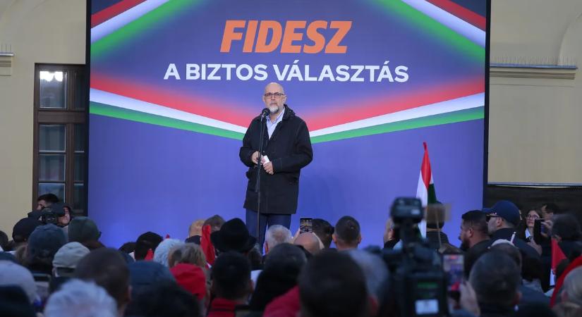 Kelemen Hunor: Mi nem határon túli magyarok vagyunk, hanem határtalanul magyarok