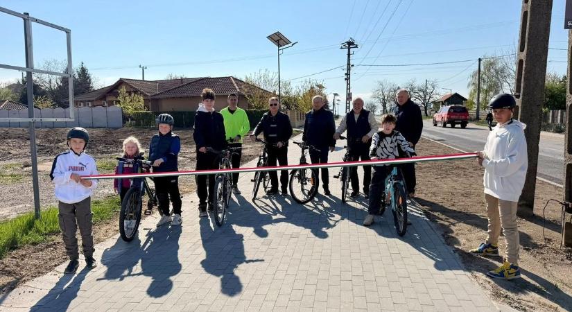 Új kerékpárút köti össze Kulcsot és Rácalmást – több százmilliós fejlesztés a térségben