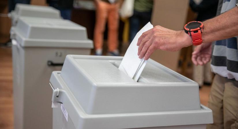 Az ukrán titkosszolgálatnak dolgozott Magyar Péter győri jelöltje