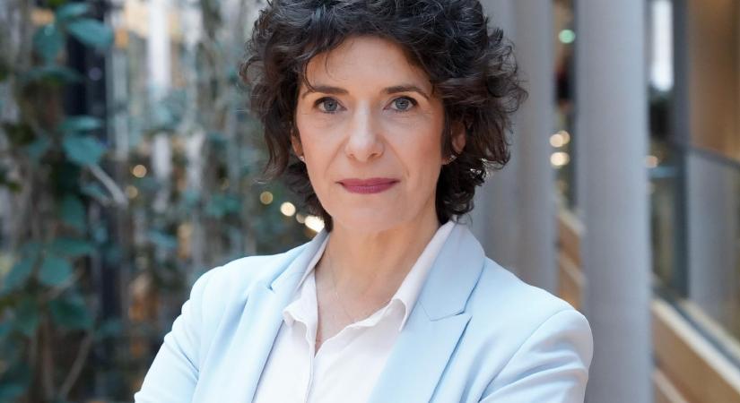 Dobrev: Országgyűlési képviselő nem lehet ügynök, mert fogható és zsarolható