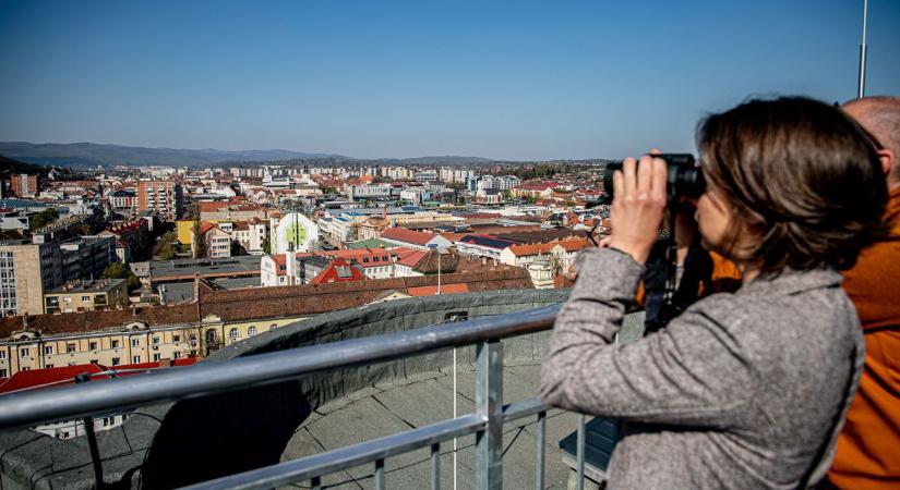 Tokajig is ellátni a legújabb miskolci kilátóból, észbontó panoráma vár rád 55 méter magasan – képekkel, videóval