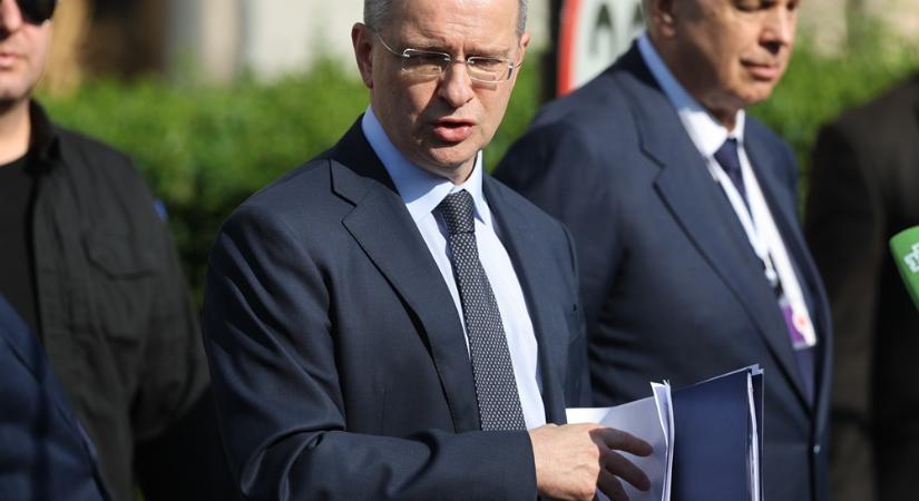 Elesett katonák holttestét adták át egymásnak az oroszok és az ukránok