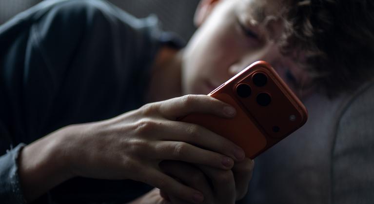 A hírfolyam fogságában – a TikTok már tudja ki, hova húzza be az X-et