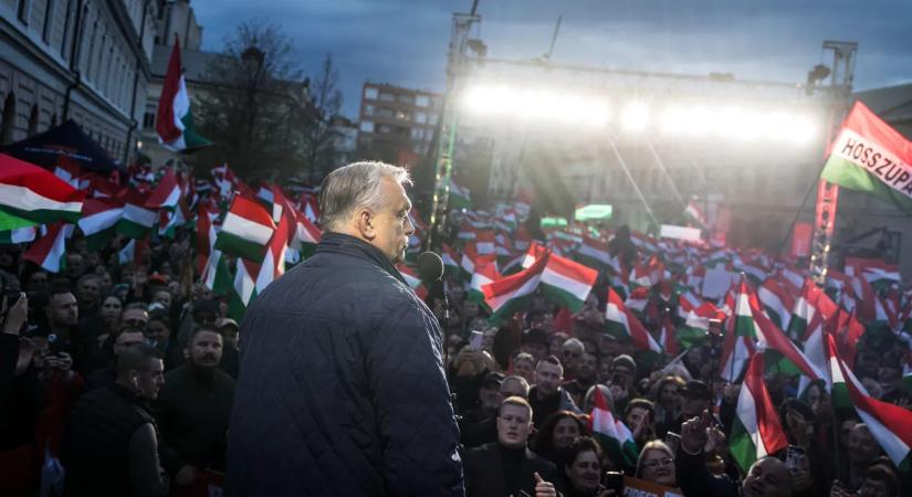 „Mikor egy kép többet mond ezer szónál” – ezt csak akkor hiszed el, ha látod: ekkora volt a különbség a fideszes és a tiszás tömeg között